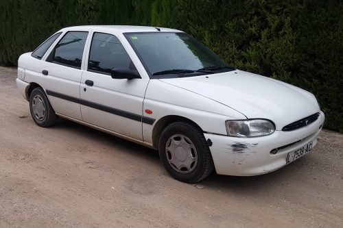 Ford Escort de ocasión en cabauoportunitats.com