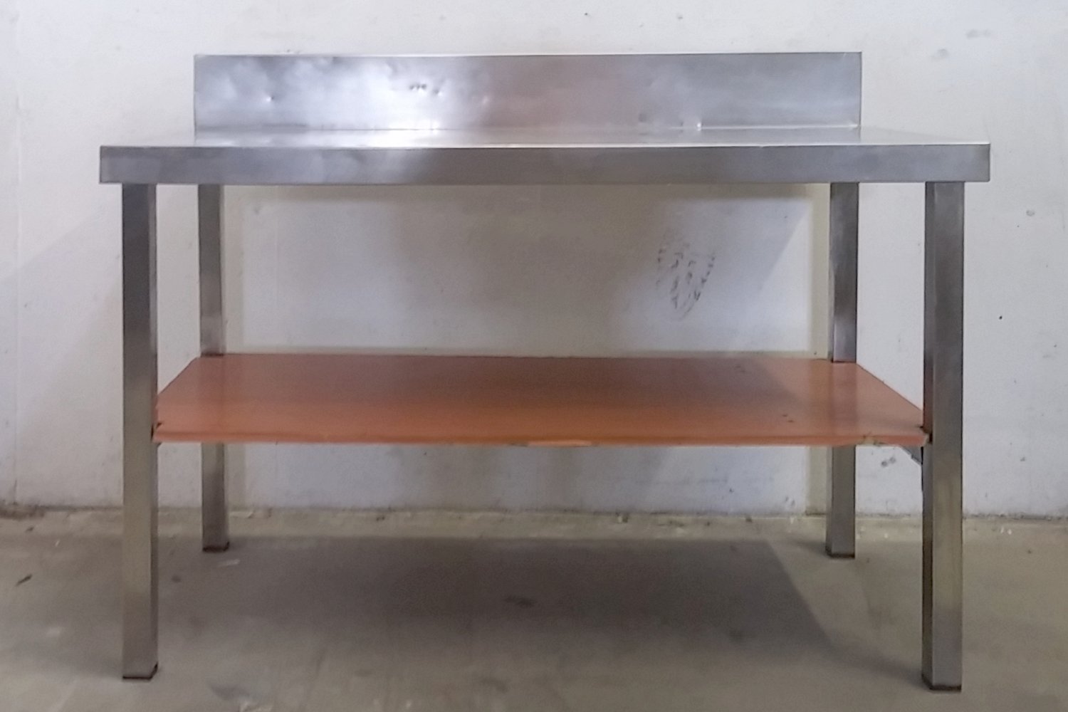 Mesa de acero inoxidable de 120cm de ocasiรณn en cabauoportunitats.com