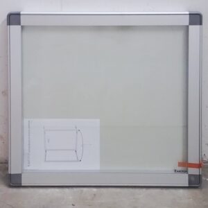 Vitrina expositora de 70x73cm d'ocasió a cabauoportunitats.com