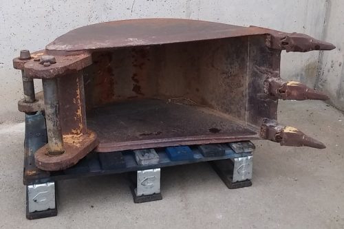 Pala cuchara para retroexcavadora de ocasión en cabauoportunitats.com