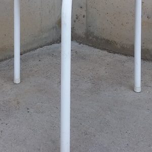 Taula blanca de terrassa d'ocasió a cabauoportunitats.com