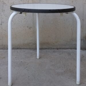 Taula blanca de terrassa d'ocasió a cabauoportunitats.com