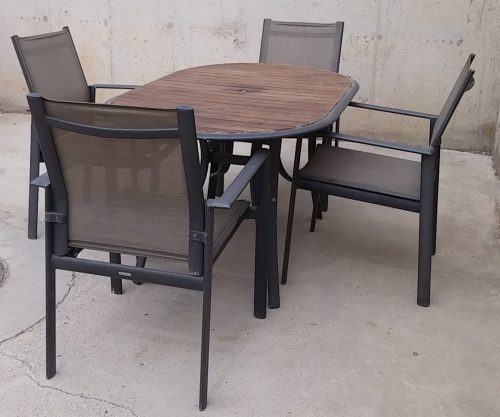 Mesa y sillas de terraza de ocasión en cabauoportunitats.com