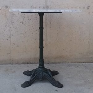 Mesa mármol y hierro de ocasión en cabauoportunitats.com