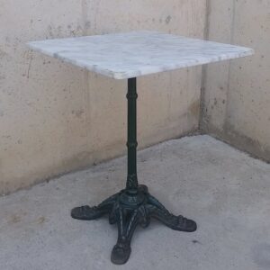Mesa mármol y hierro de ocasión en cabauoportunitats.com