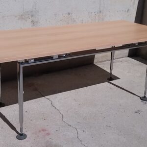 Mesa despacho 180cm de ocasión en cabauoportunitats.com