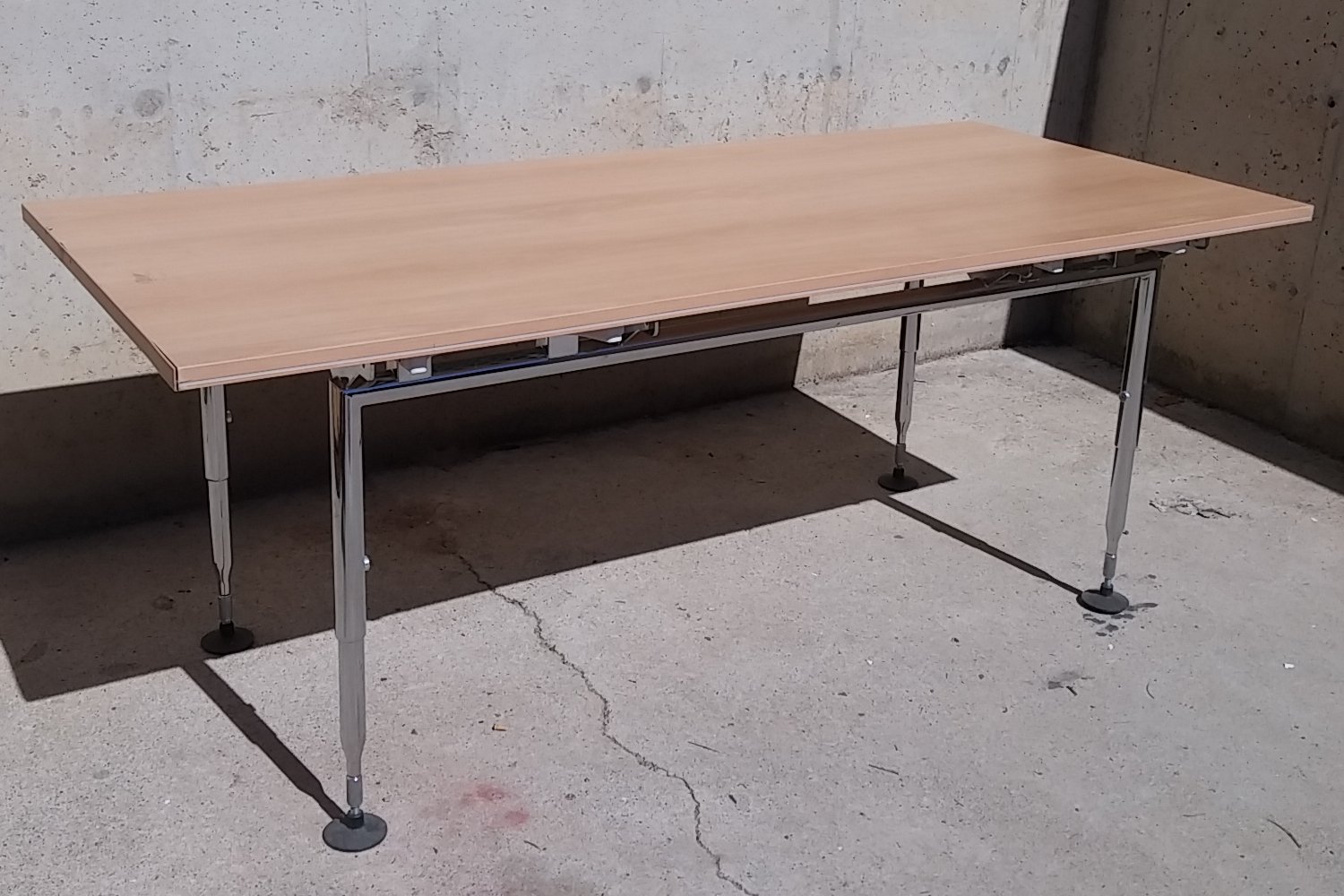 Mesa despacho 180cm de ocasión en cabauoportunitats.com