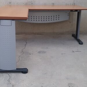 Mesa oficina en L de ocasión en cabauoportunitats.com