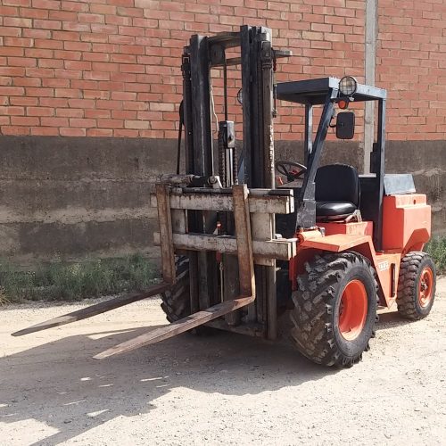 Carretilla elevadora AUSA C22 de ocasión en cabauoportunitats.com