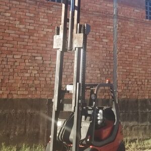 Carretilla elevadora LINDE H20D matriculada de ocasión en cabauoportunitats.com