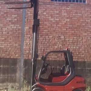 Carretilla elevadora LINDE H20D matriculada de ocasión en cabauoportunitats.com