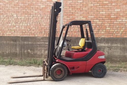 Carretilla elevadora LINDE H25D de ocasión en cabauoportunitats.com