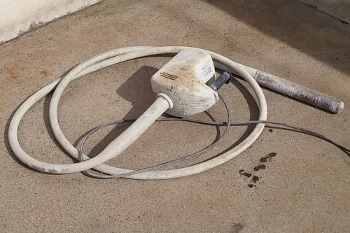 Vibrador formigó UNICORT R-94 d'ocasió a cabauoportunitats.com
