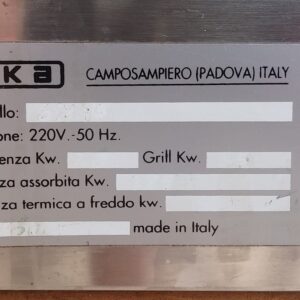 Horno convección EKA de ocasión con estantería en cabauoportunitats.com