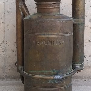 Sulfatadora antigua de cobre BACCHUS en cabauoportunitats.com