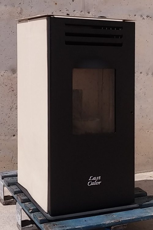 Estufa pelet LAST CALOR 7kW de ocasión en cabauoportunitats.com