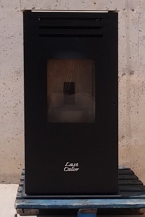 Estufa pelet LAST CALOR 7kW de ocasión en cabauoportunitats.com