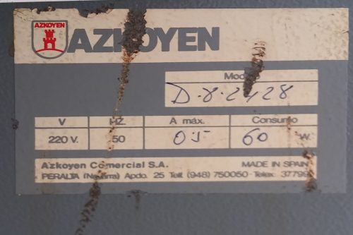 Máquina de tabaco de pared AZKOYEN 8 canales en cabauortunitats.com