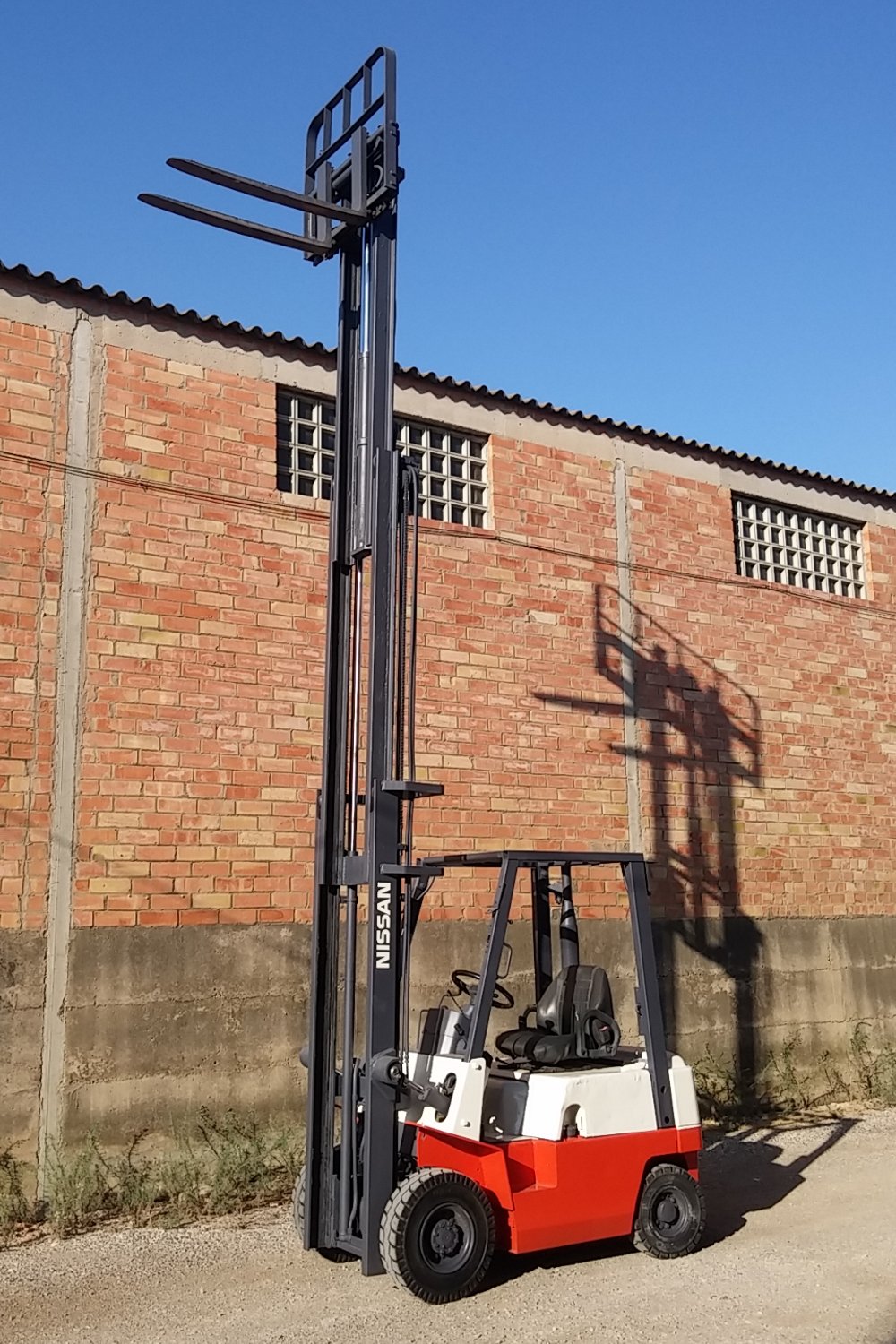 Carretilla elevadora NISSAN 15 de ocasiรณn en cabauoportunitats.com