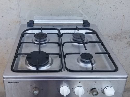Cocina de butano BENAVENT de ocasión en cabauoportunitats.com