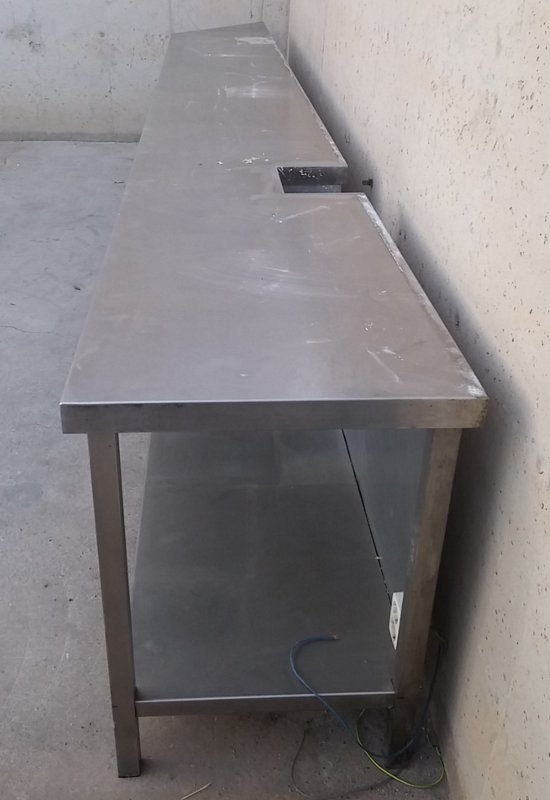 Taula d'acer inoxidable de 490cm d'ocasió a cabauoportunitats.com Balaguer - Lleida - Catalunya