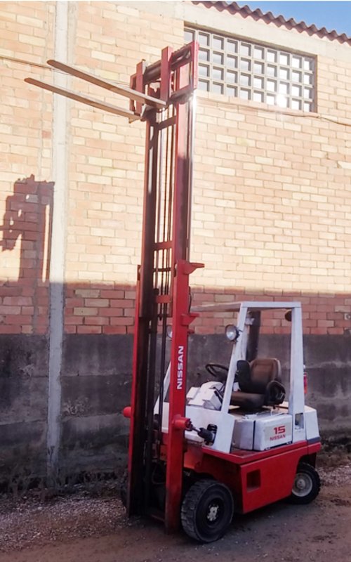 Carretilla elevadora NISSAN 15 de ocasiรณn en cabauoportunitats.com