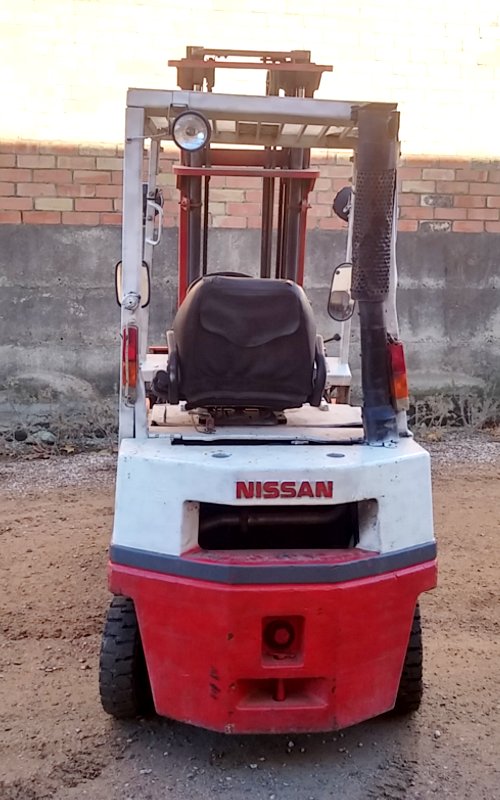 Carretilla elevadora NISSAN 15 de ocasiรณn en cabauoportunitats.com