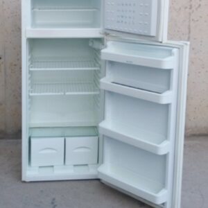 Frigorífico INDESIT 139cm  de ocasión en cabuaoportunitats.com