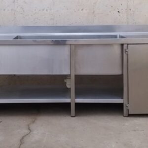 Fregadero de inox con patas 265cm de ocasión en cabauoportunitats.com