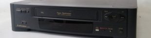 Reproductor de vídeo VHS MITSUBISHI d'ocasió a cabauoportunitats.com Balaguer - Lleida - Catalunya