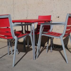 Joc de taula + 4 cadires de terrassa d'ocasió a cabauoportunitats.com Balaguer - Lleida - Catalunya