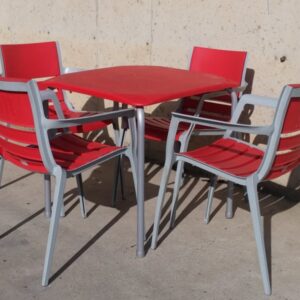 Joc de taula + 4 cadires de terrassa d'ocasió a cabauoportunitats.com Balaguer - Lleida - Catalunya