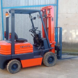 Carretilla elevadora TOYOTA 025FDF15 de ocasiรณn en cabauoportunitats.com