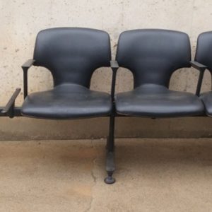 Banc per a sala d'espera de 3 butaques d'ocasió a cabauoportunitats.com. Balaguer - Lleida - Catalunya