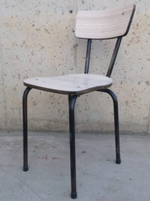 Silla de formica de ocasión en cabauoportunitats.com