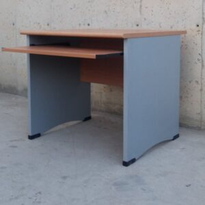 Escriptori auxiliar 80x80cm d'ocasió a cabauoportunitats.com Balaguer - Lleida - Catalunya