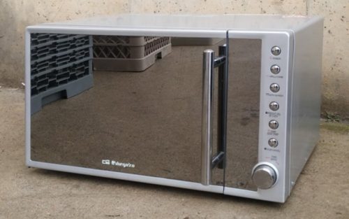 Microondas plateado ORBEGOZO de ocasión en cabauoportunitats.com