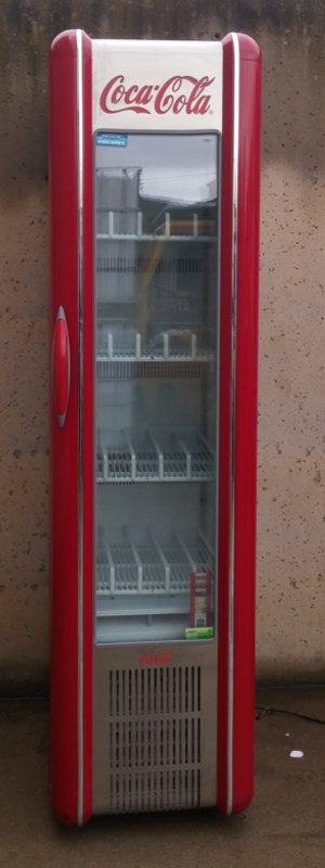 Frigorífico Pequeño de Coca-Cola. de segunda mano por 75 EUR en Madrid en  WALLAPOP
