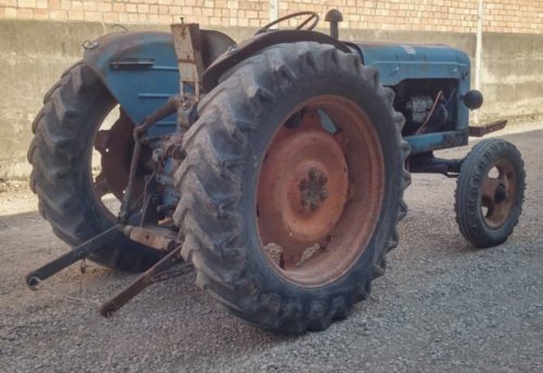 Tractor EBRO 48 de ocasión en cabauoportunitats.com