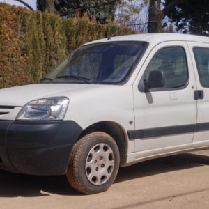 Furgoneta PEUGEOT PARTNER ORION COMBI de ocasión en cabauoportunitats.com