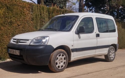 Furgoneta PEUGEOT PARTNER ORION COMBI de ocasión en cabauoportunitats.com