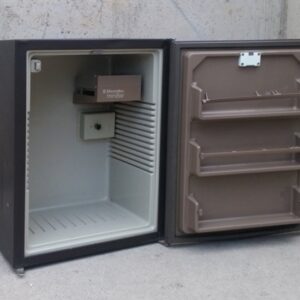 Frigorífico pequeño 40 litros de ocasión en cabauoportunitats.com