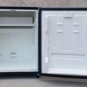 Frigorífico pequeño 40 litros de ocasión en cabauoportunitats.com