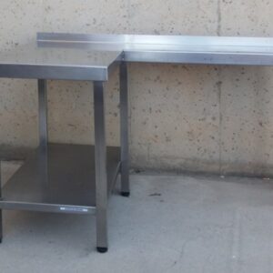 Mesa de inox en L 160cm de ocasión en cabauoportunitats.com