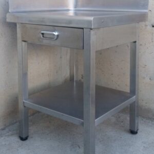 Taula raconera d'acer inoxidable 60x57cm d'ocasió a cabauoportunitats.com Balaguer - Lleida - Catalunya