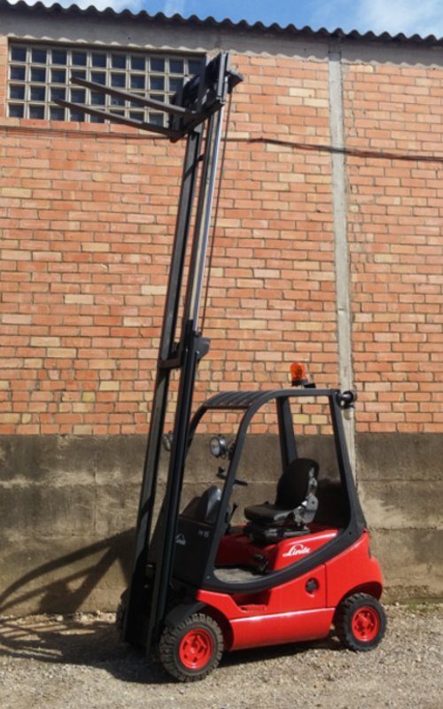 Carretilla elevadora LINDE H16D de ocasión en cabauoportunitats.com