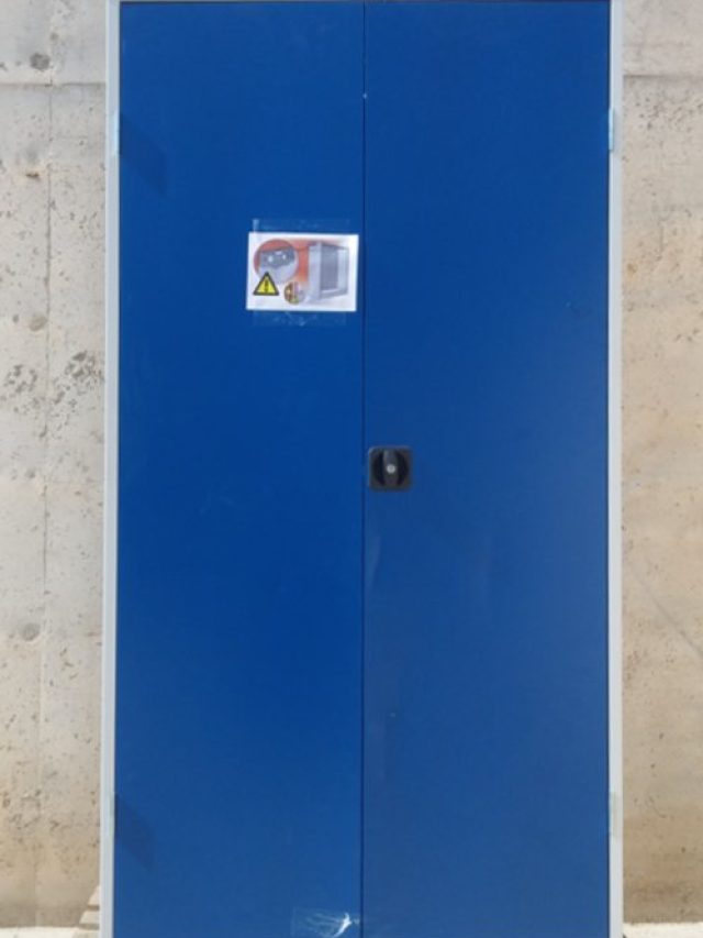 Armari d'extracció vertical ↑195cm d'ocasió a cabauoportunitats.com Balaguer - Lleida - Catalunya