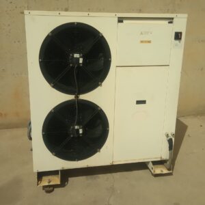 Bomba calor aire-aigua reversible CARRIER AQUASNAP d'ocasió a cabauoportunitats.com Balaguer - Lleida - Catalunya
