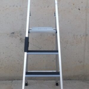 Escala de tisora 95cm nova a cabauoportunitats.com Balaguer - Lleida - Catalunya