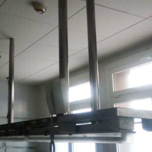 Estantería colgante inox 280cm de ocasión en cabauoportunitats.com